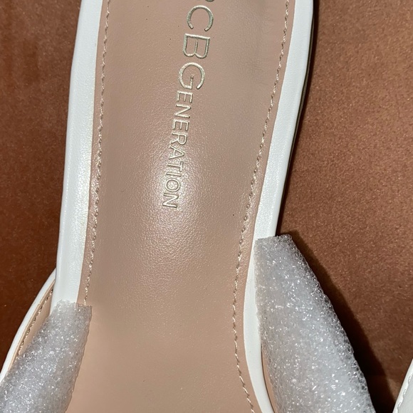 BCBGeneration zorie loafer size 10M/41 bright white - Picture 15 of 16